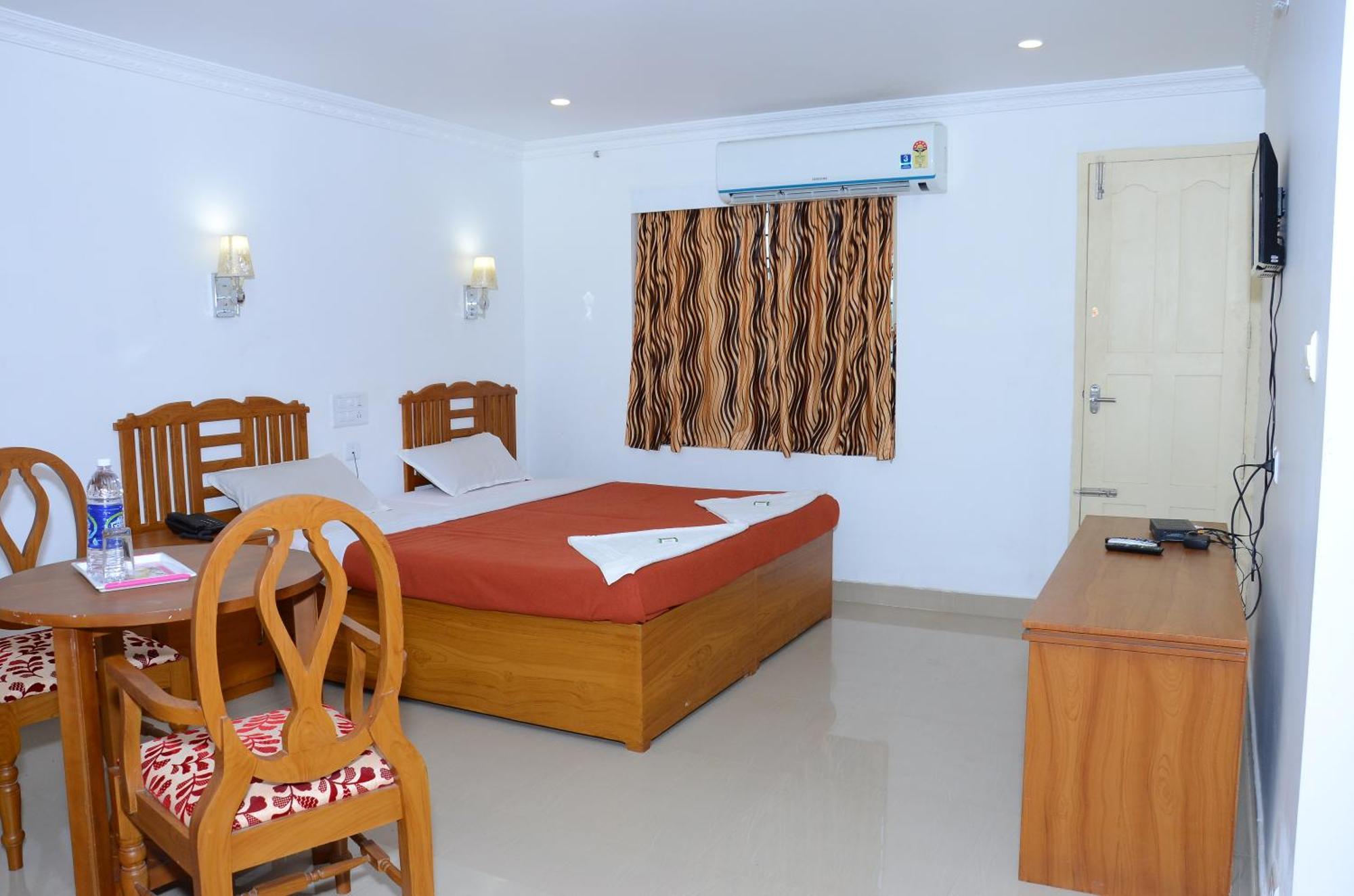 Hotel Princess Residency Nedumbassery Zimmer foto