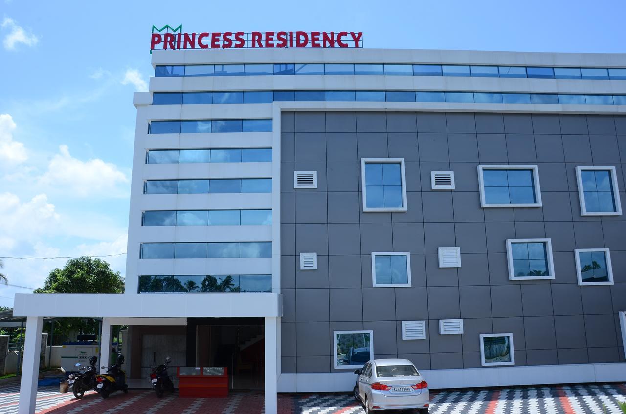 Hotel Princess Residency Nedumbassery Exterior foto