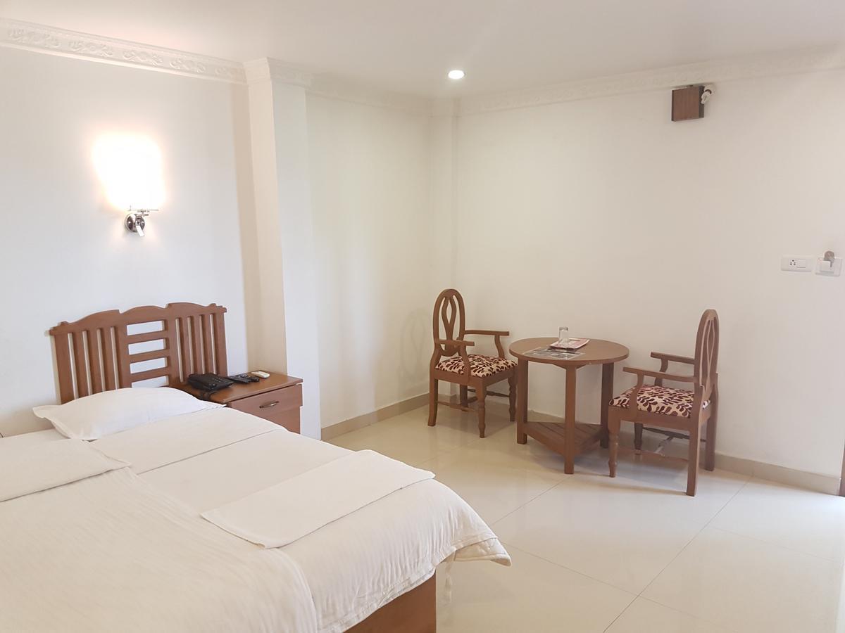 Hotel Princess Residency Nedumbassery Exterior foto